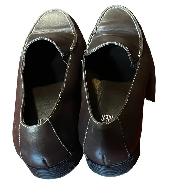 Mootsies Tootsies Shoes Mootsie Tootsie Brown Leather Loafer